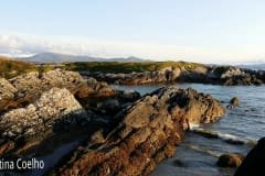 Ring og Kerry - White Strand, formações rochosas e vista sobre as outras ilhotas