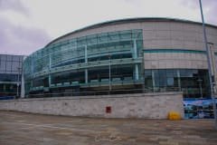 Ruas de Belfast junto ao rio Lagan