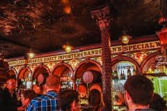 Detalhes do The Crown Bar