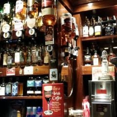 The Temple Bar, as despedidas e um pouco de música ao vivo.