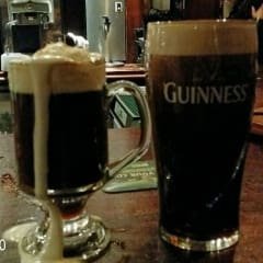 The Temple Bar, as despedidas com um Irish Cofee e uma Guiness.