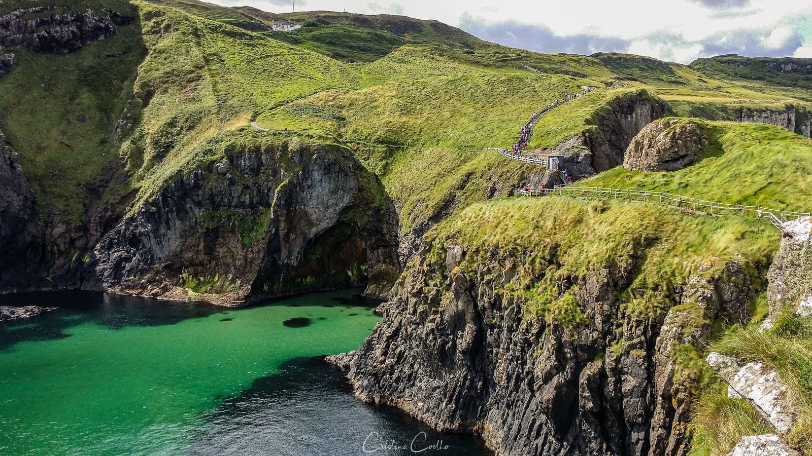 Carrick-a-rede rope bridge Carrick-a-rede rope bridge