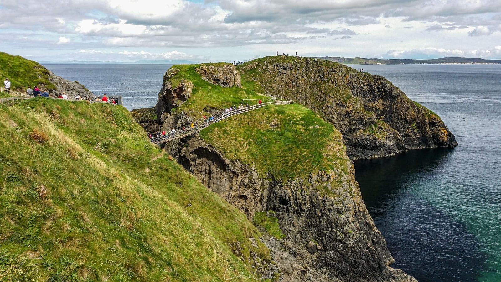 Carrick-a-rede rope bridge Carrick-a-rede rope bridge